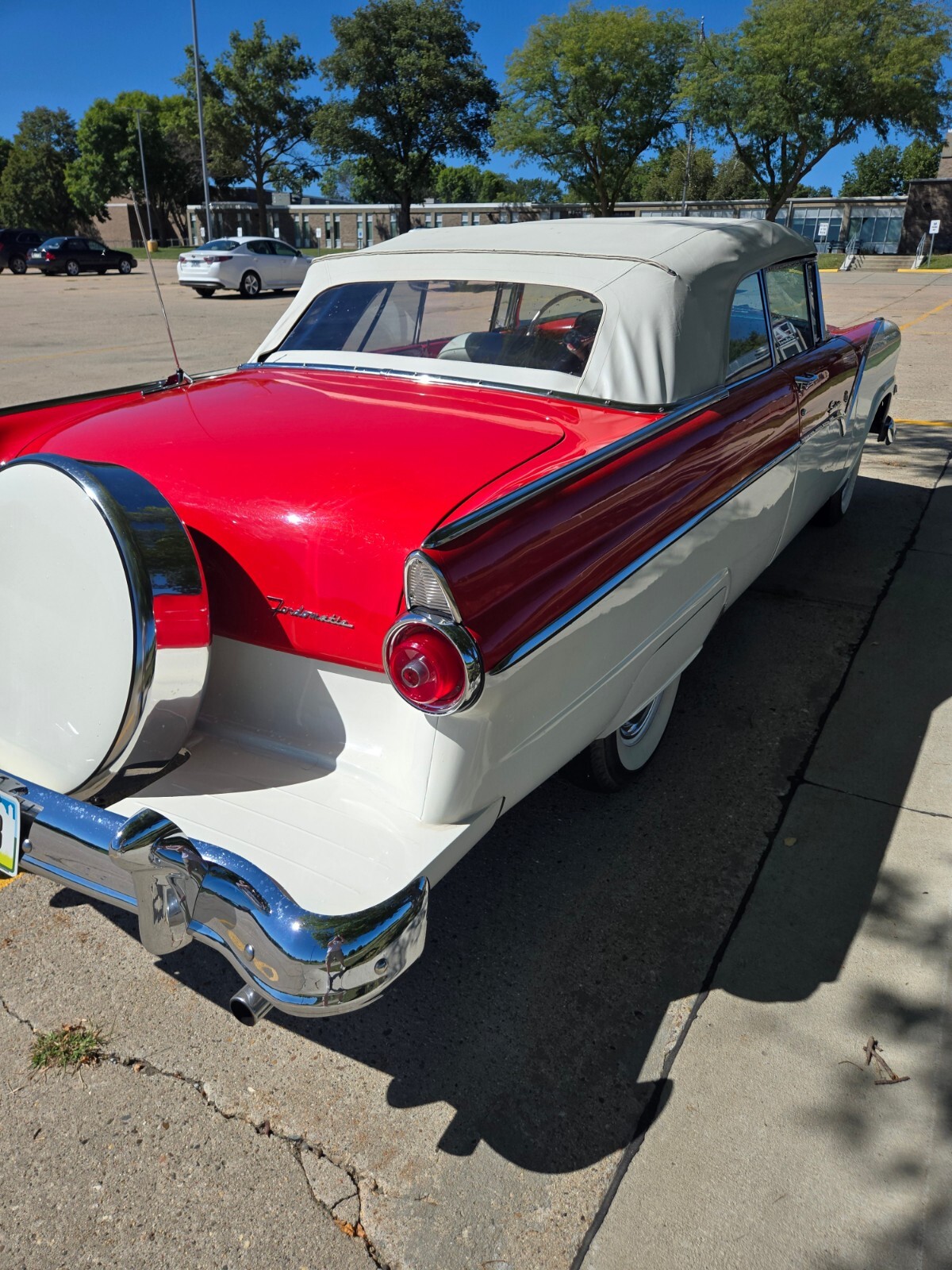 Ford-Fairlane-1955-Convertible-10