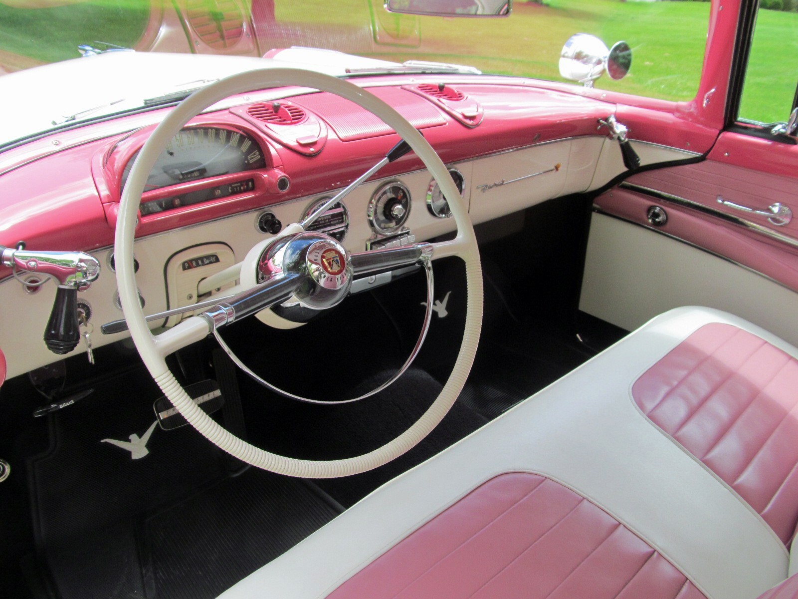 Ford-Fairlane-1955-Coupe-12