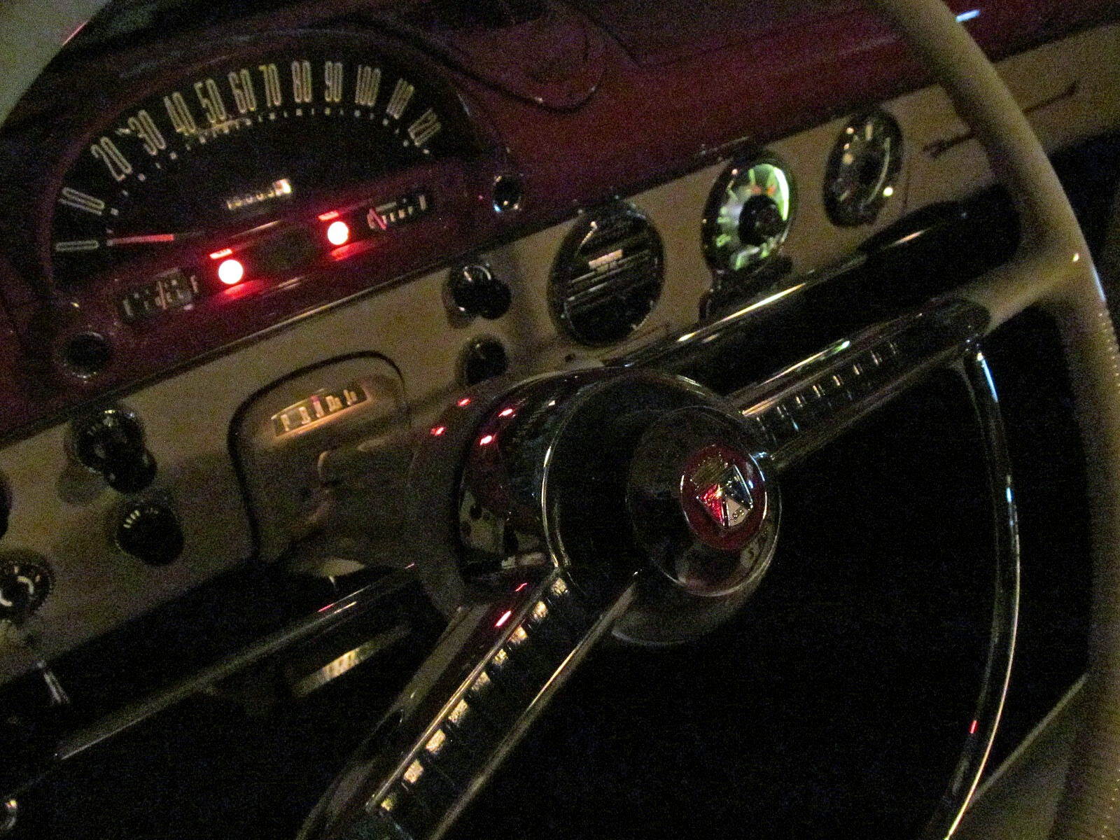 Ford-Fairlane-1955-Coupe-13