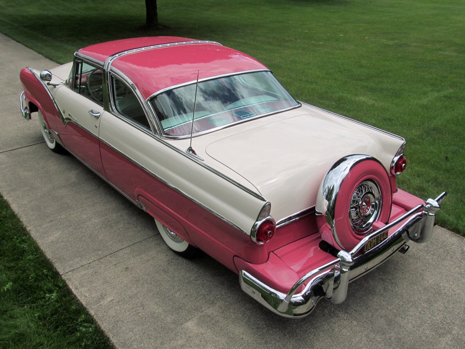 Ford-Fairlane-1955-Coupe-5
