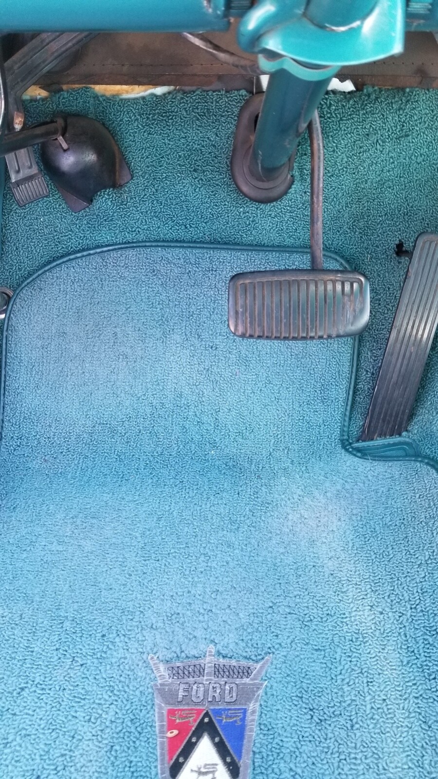 Ford-Fairlane-1955-Sedan-12