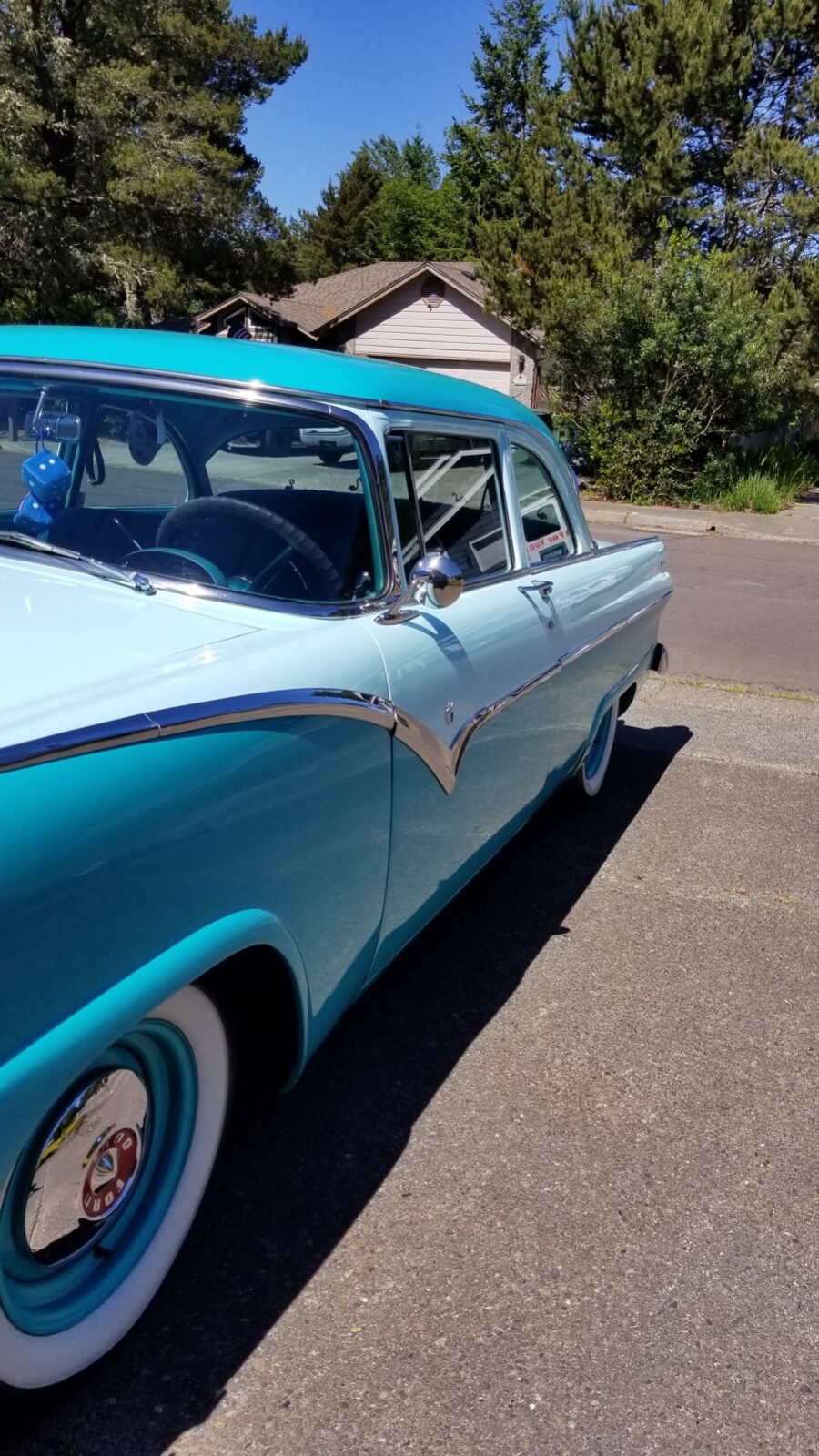 Ford-Fairlane-1955-Sedan-3