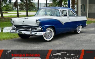 Ford-Fairlane-1955-Sedan
