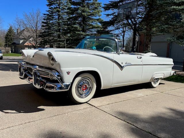 Ford Fairlane 1955 --