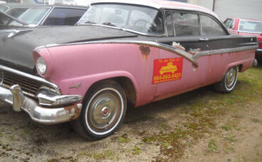 Ford-Fairlane-1956-Coupe