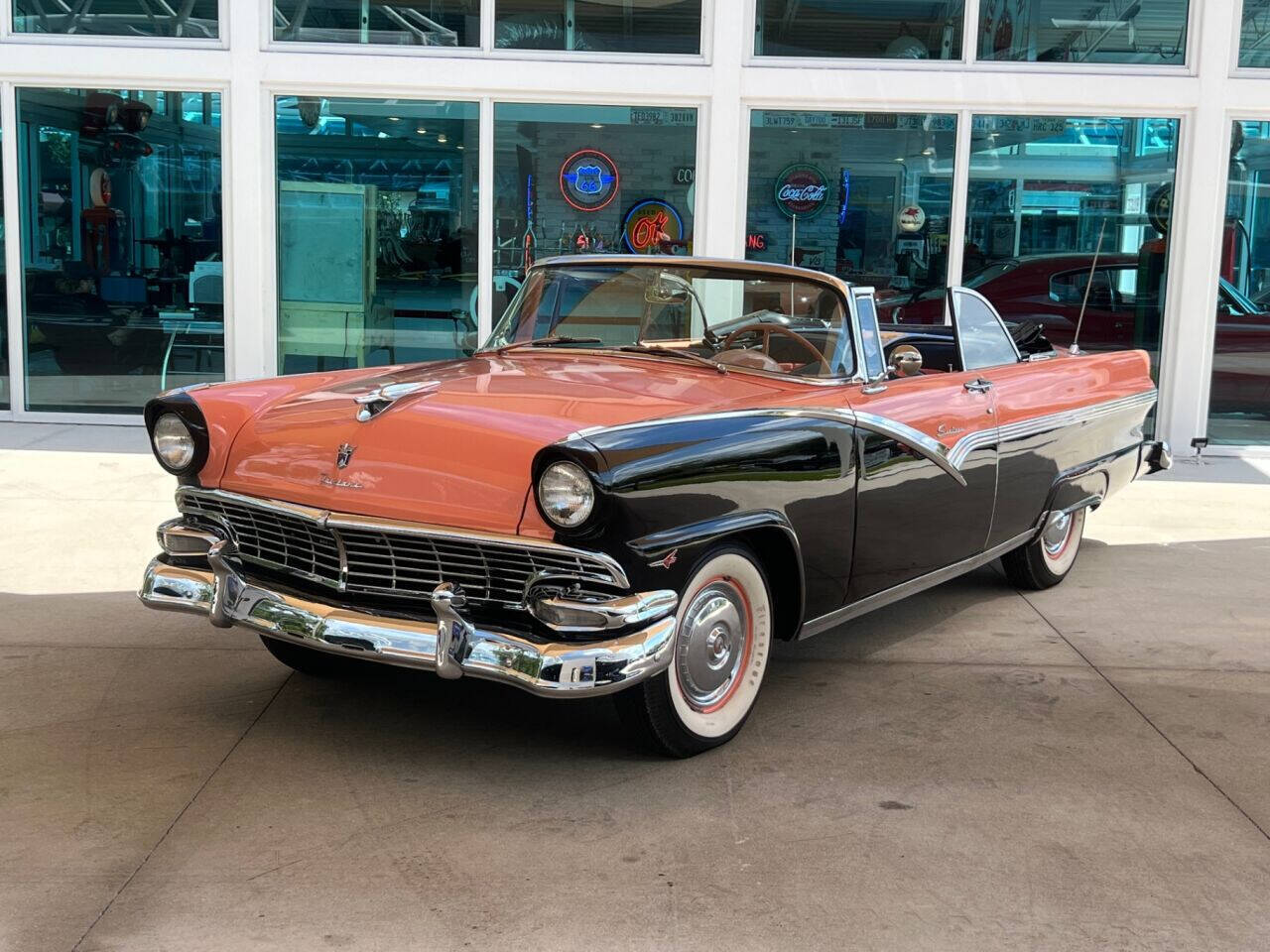 Ford Fairlane 1956 Coupe