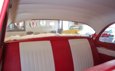 Ford-Fairlane-1956-Sedan-16