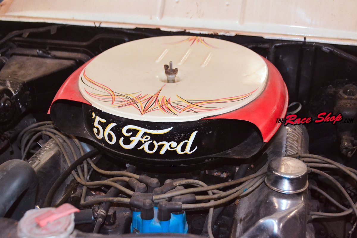 Ford-Fairlane-1956-Sedan-22
