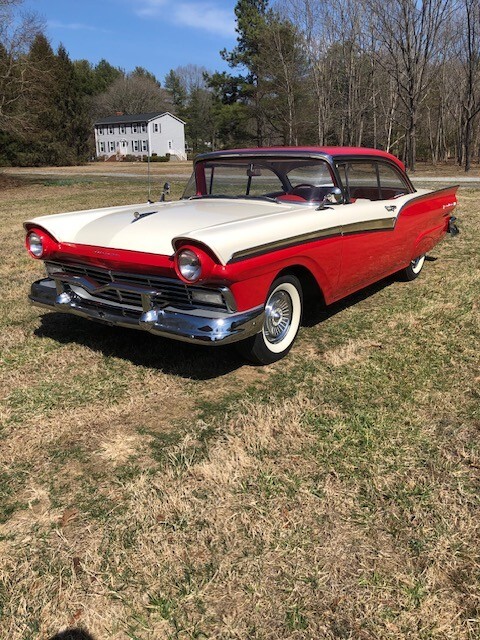 Ford-Fairlane-1957-2dr-Hardtop-1