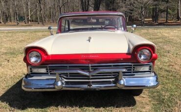 Ford-Fairlane-1957-2dr-Hardtop-2