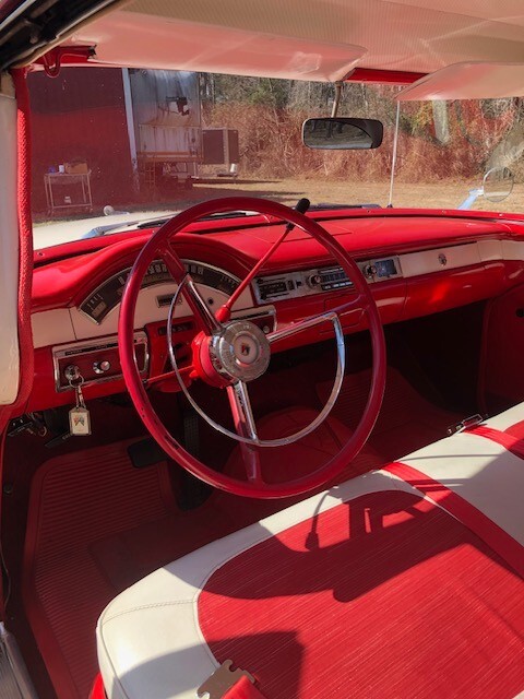 Ford-Fairlane-1957-2dr-Hardtop-9
