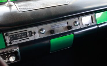 Ford-Fairlane-1957-4-Door-27