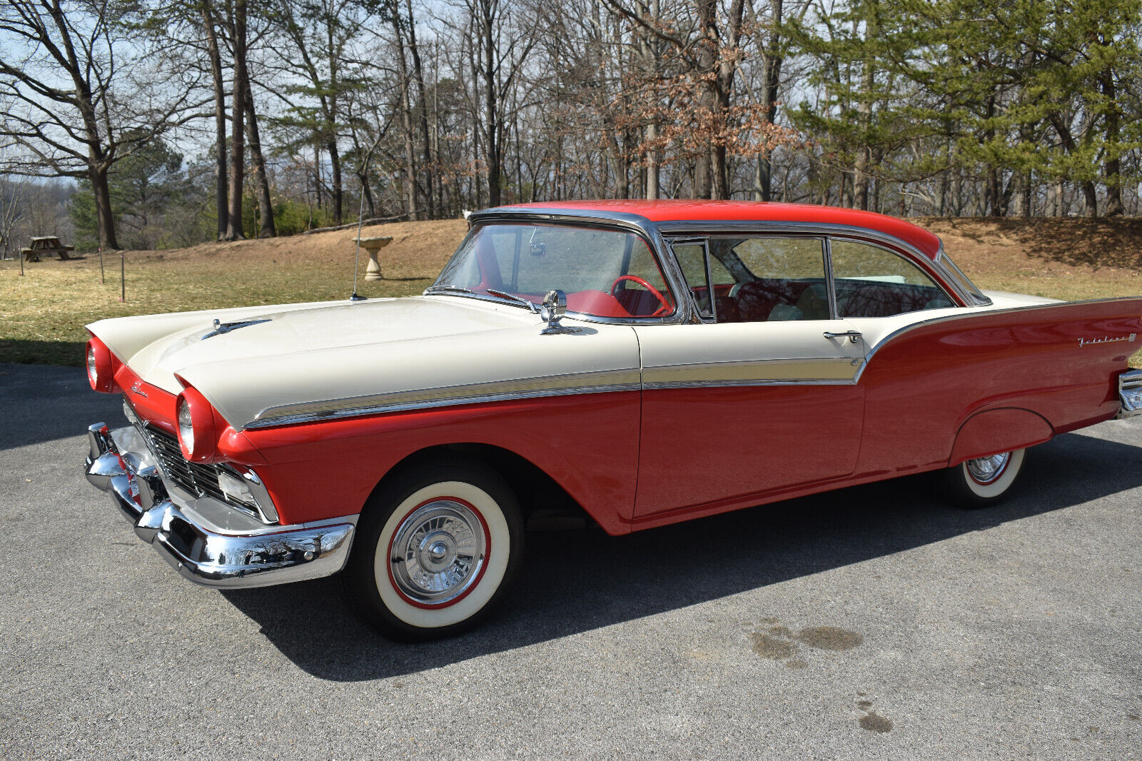Ford-Fairlane-1957-Coupe-1