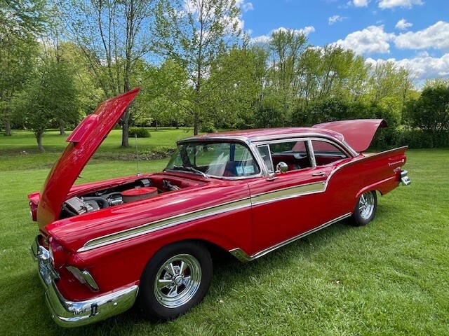 Ford-Fairlane-1957-Coupe-16