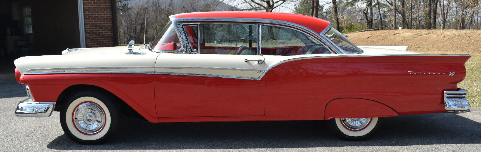 Ford-Fairlane-1957-Coupe-2