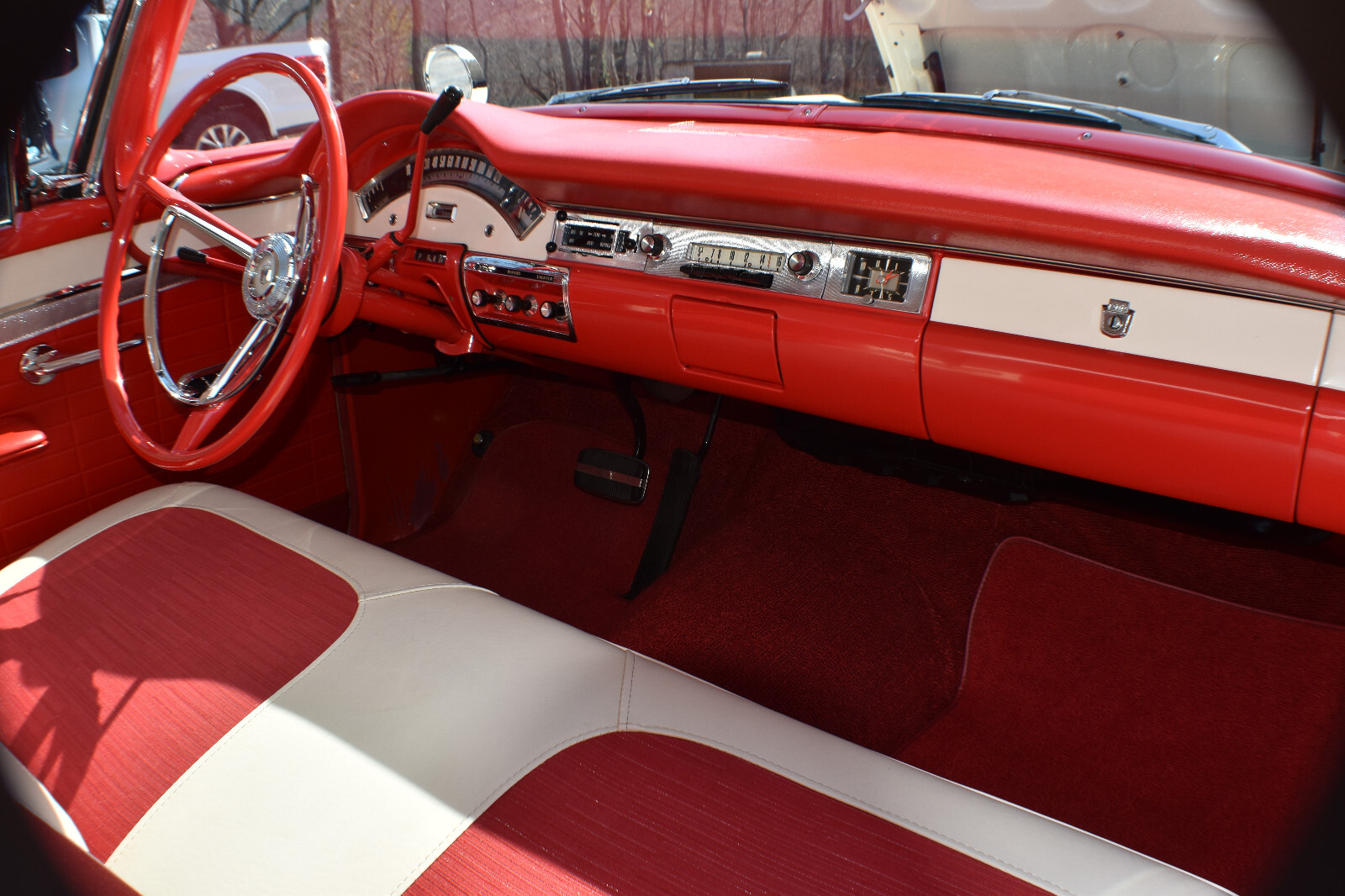 Ford-Fairlane-1957-Coupe-24