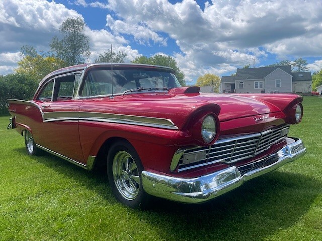 Ford-Fairlane-1957-Coupe-7