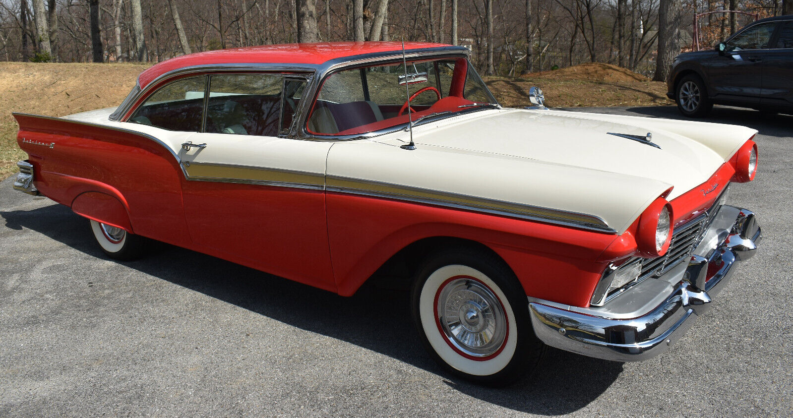 Ford-Fairlane-1957-Coupe-8