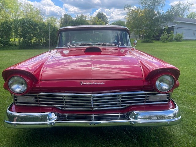 Ford-Fairlane-1957-Coupe-9