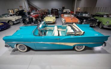 Ford-Fairlane-1958-Convertible-11