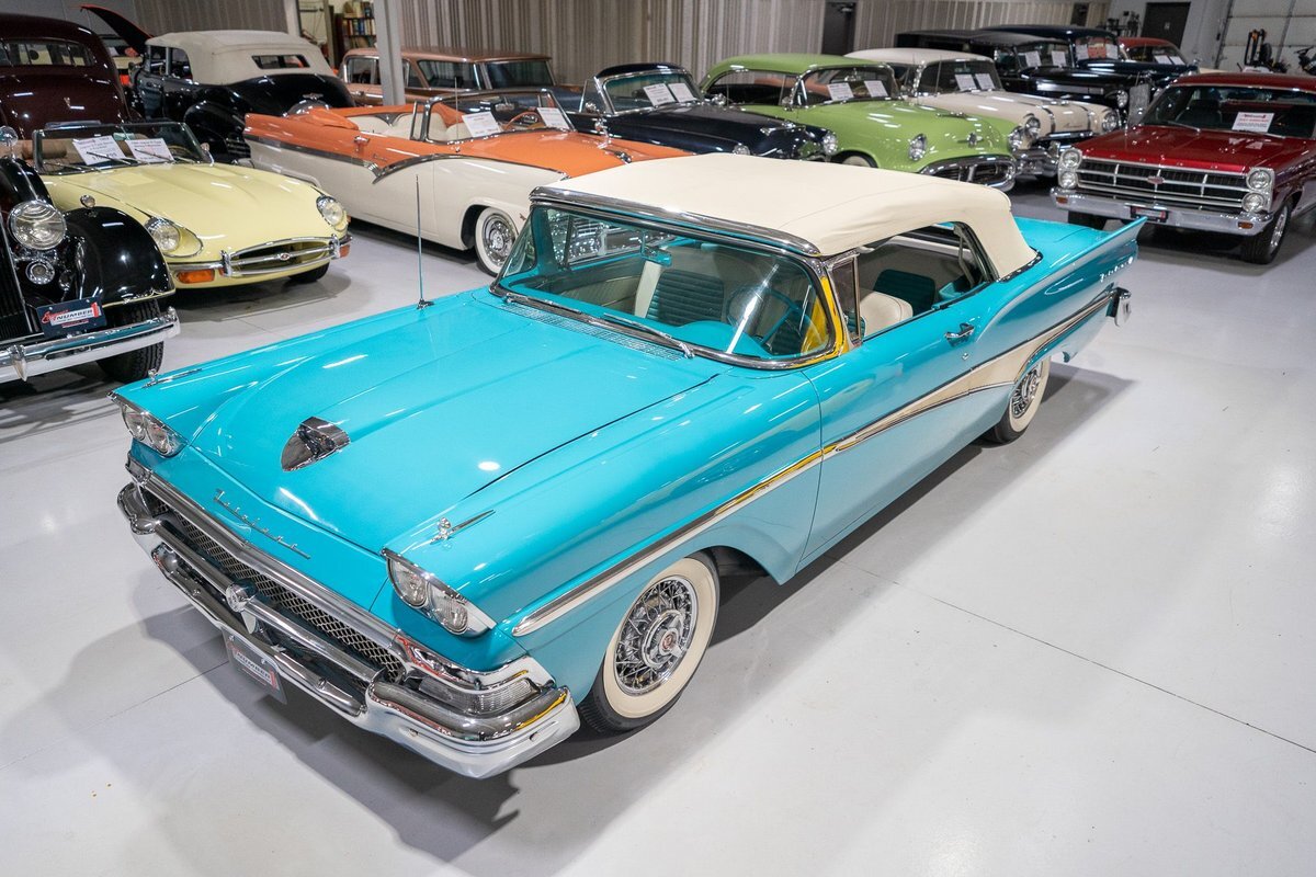 Ford-Fairlane-1958-Convertible-12