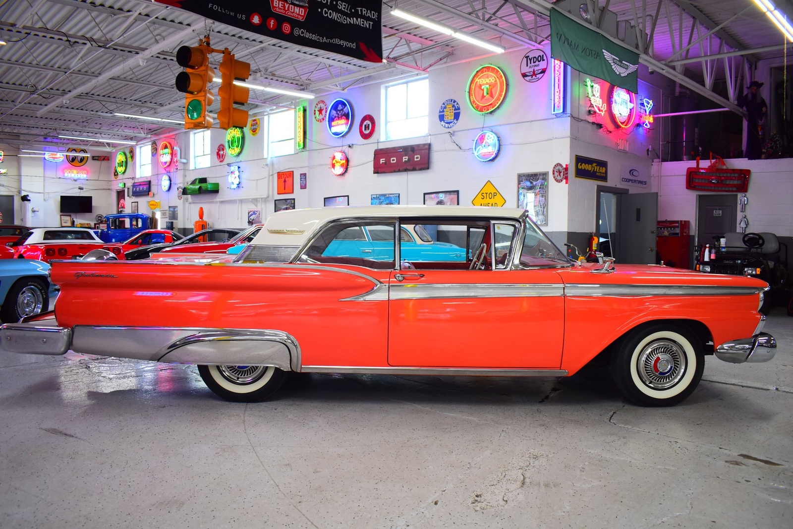 Ford-Fairlane-1959-Coupe-3