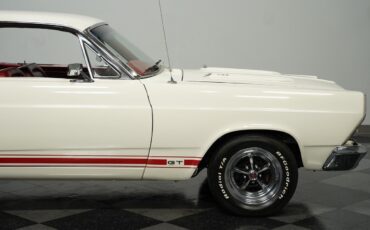 Ford-Fairlane-1967-Fastback-25