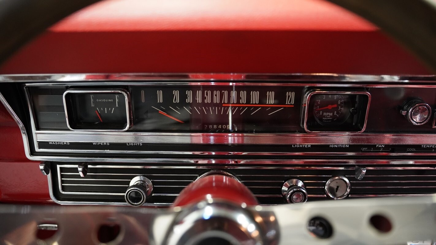 Ford-Fairlane-1967-Fastback-31