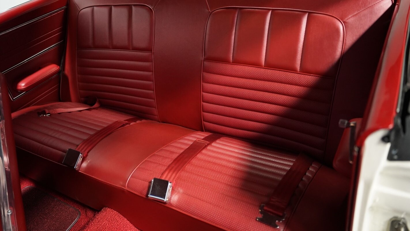 Ford-Fairlane-1967-Fastback-36