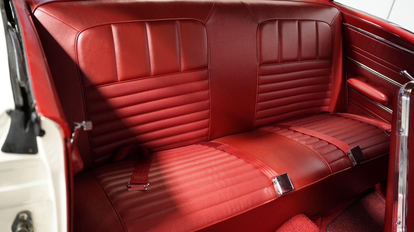 Ford-Fairlane-1967-Fastback-37