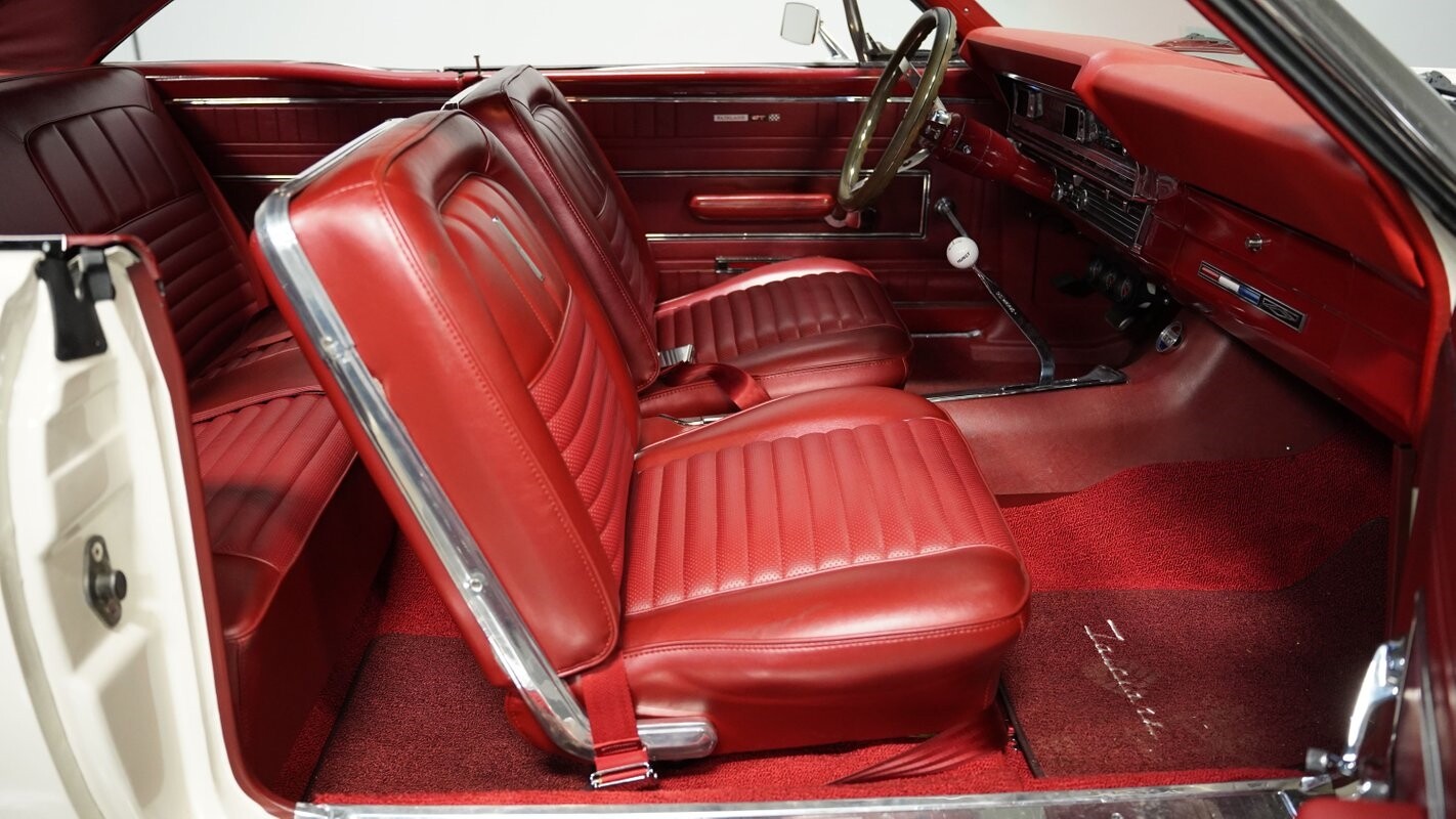 Ford-Fairlane-1967-Fastback-39