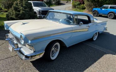 Ford-Fairlane-500-1957-blue-1
