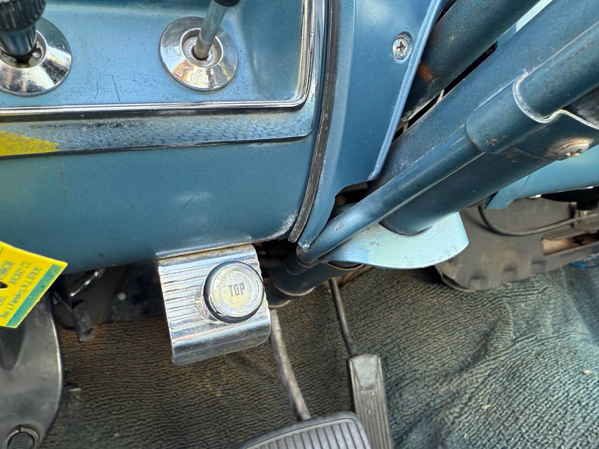 Ford-Fairlane-500-1957-blue-13