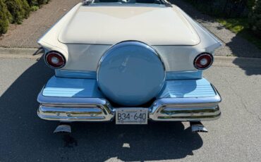 Ford-Fairlane-500-1957-blue-5
