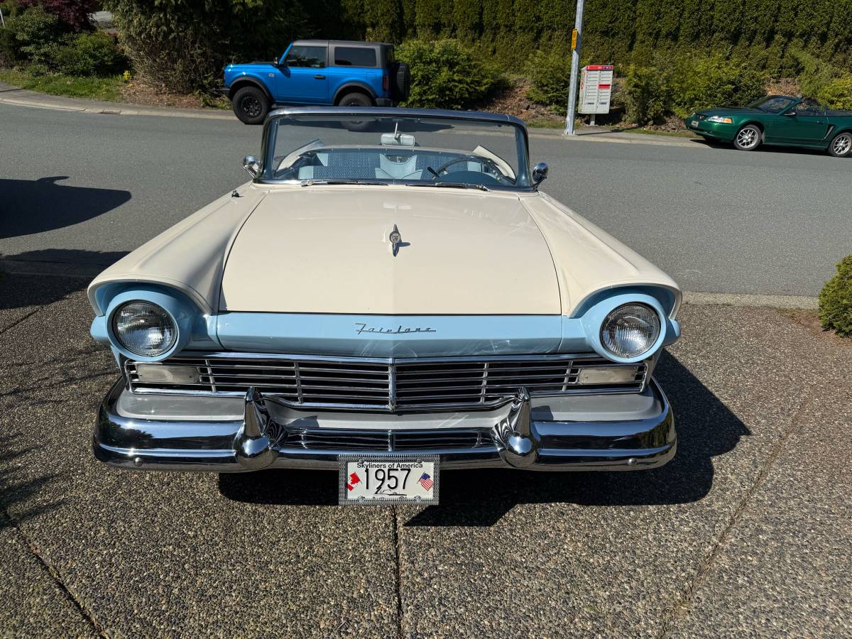 Ford-Fairlane-500-1957-blue-6
