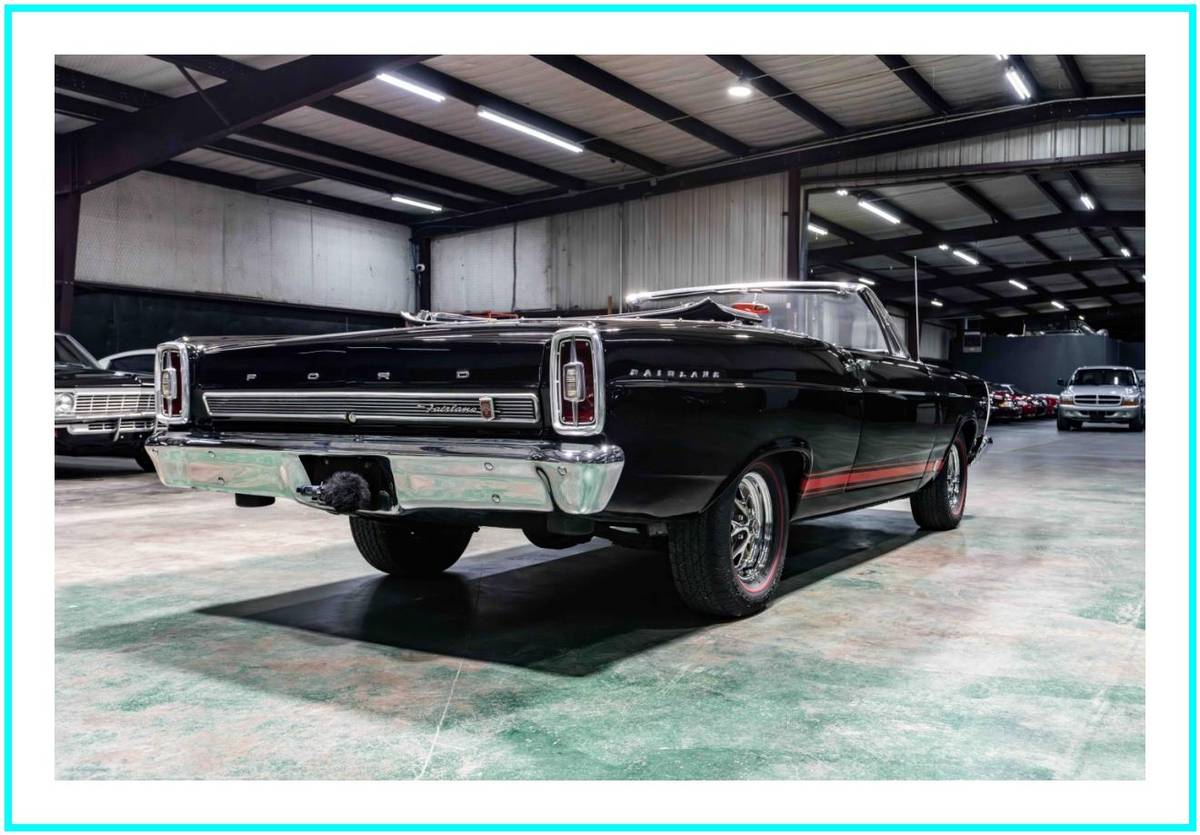 Ford-Fairlane-gt-1966-black-1