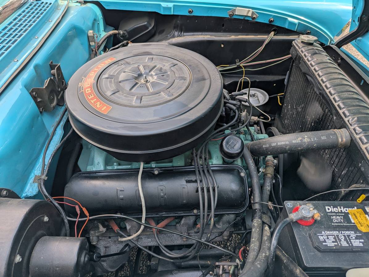 Ford-Fairlane-skyliner-convertible-1958-blue-21