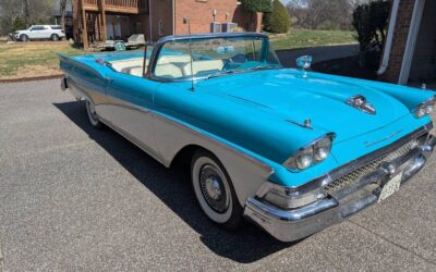 Ford Fairlane skyliner convertible  1958 blue