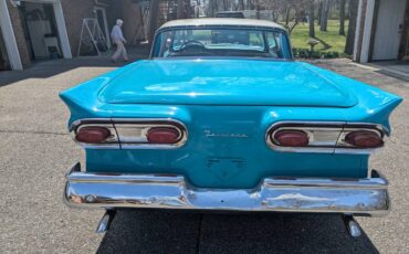 Ford-Fairlane-skyliner-convertible-1958-blue-5