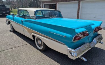 Ford-Fairlane-skyliner-convertible-1958-blue-6