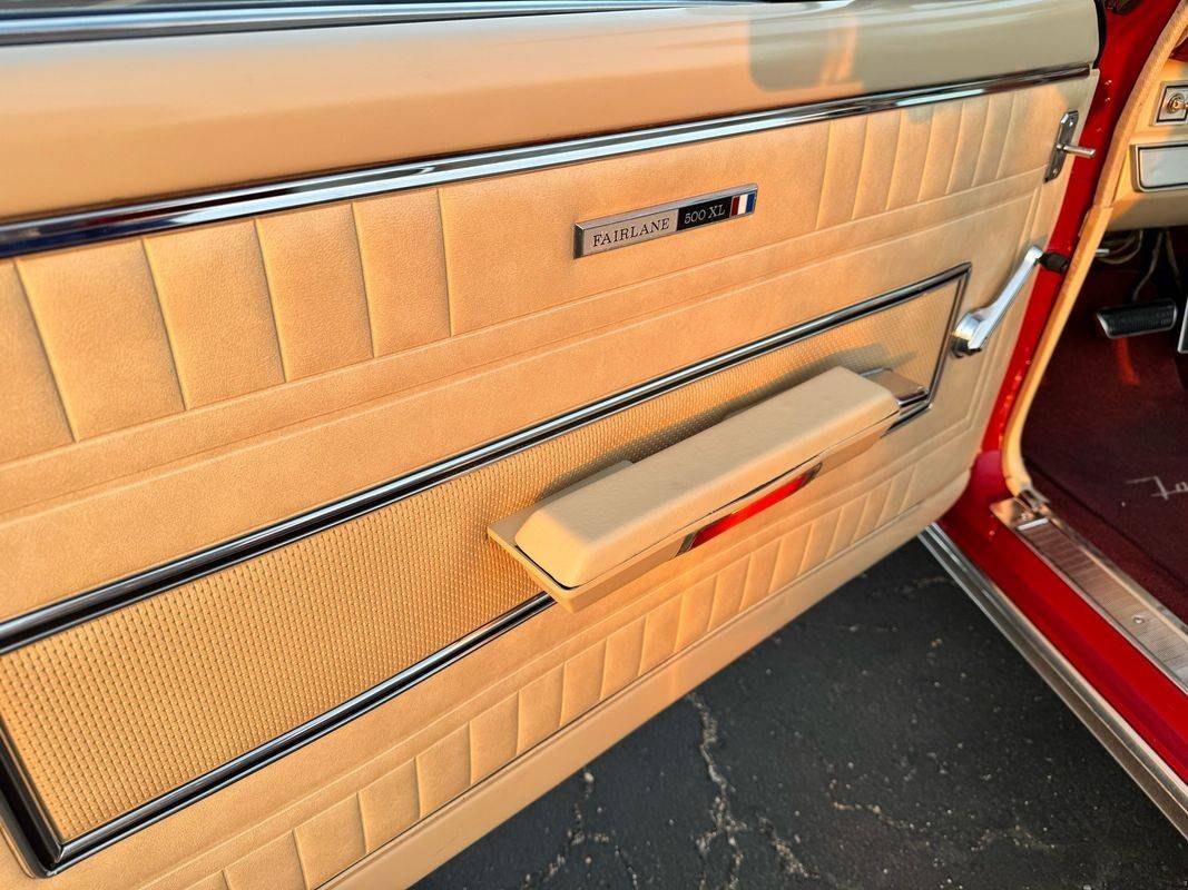 Ford-Fairlane-xl-1966-red-12