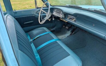 Ford-Falcon-1961-blue-11