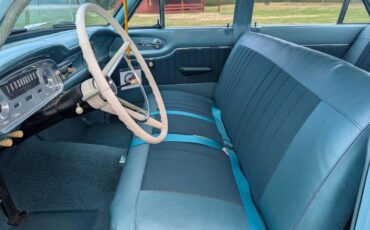 Ford-Falcon-1961-blue-21