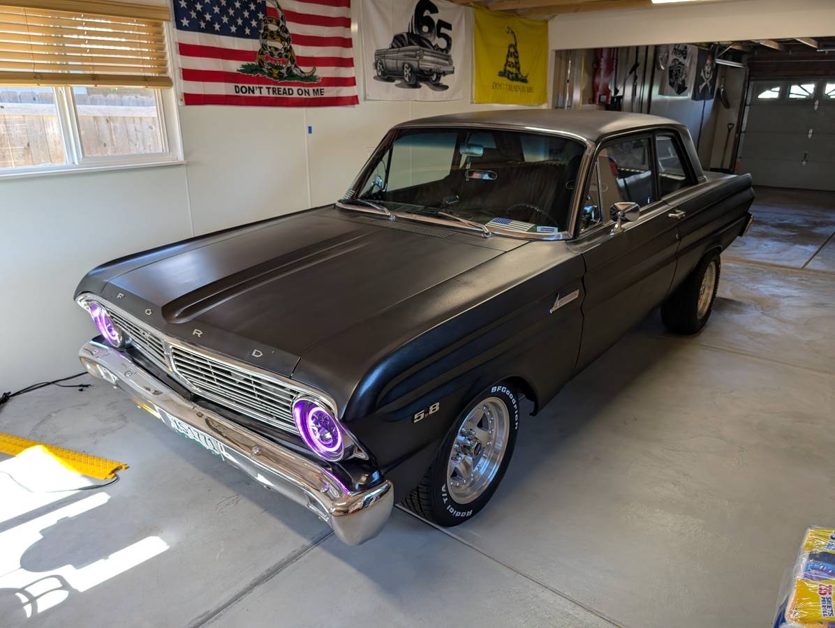 Ford-Falcon-1965-black