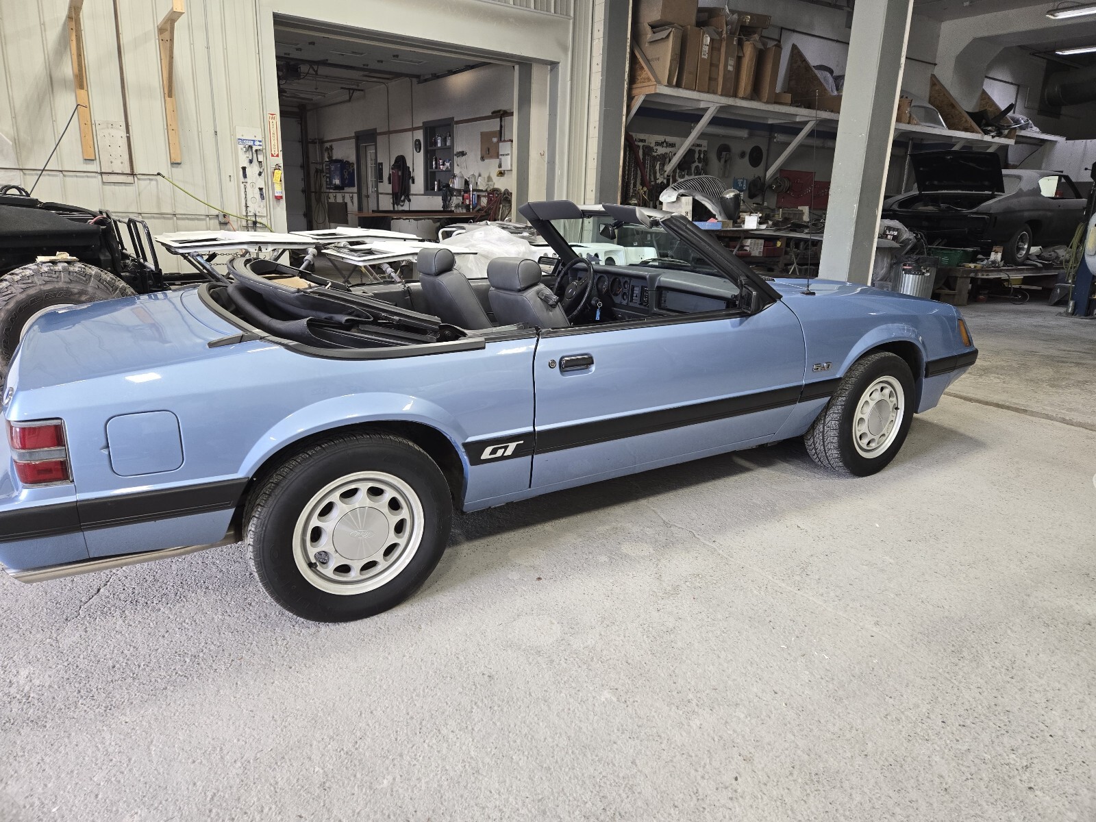 Ford-GT-1985-5