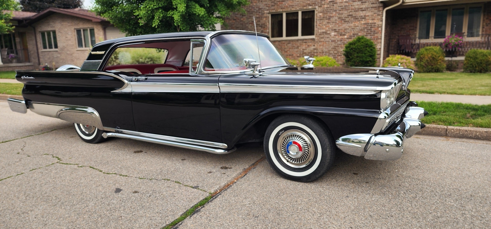 Ford-Galaxie-1959-2-dr-20
