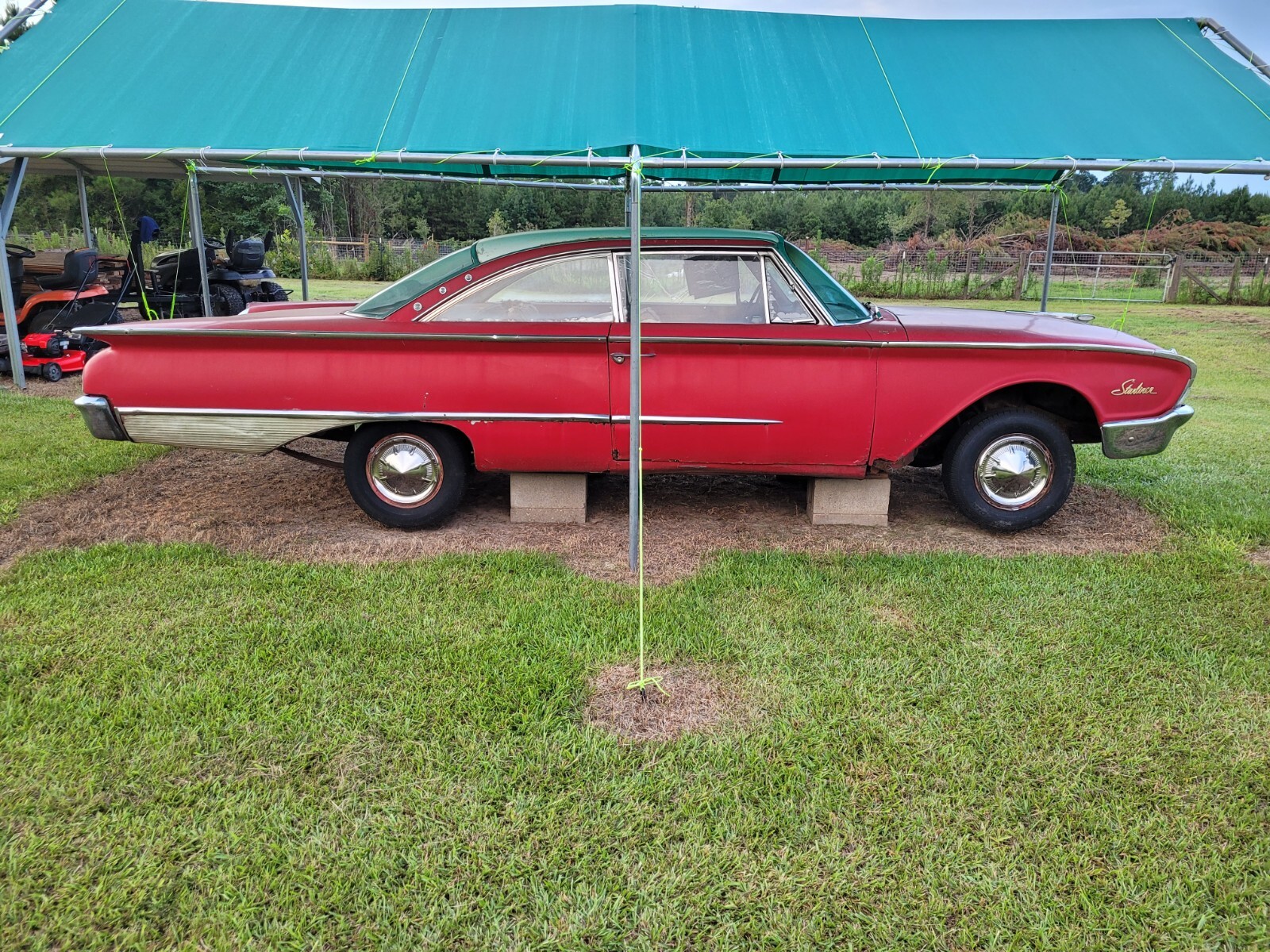 Ford-Galaxie-1960-Coupe-4