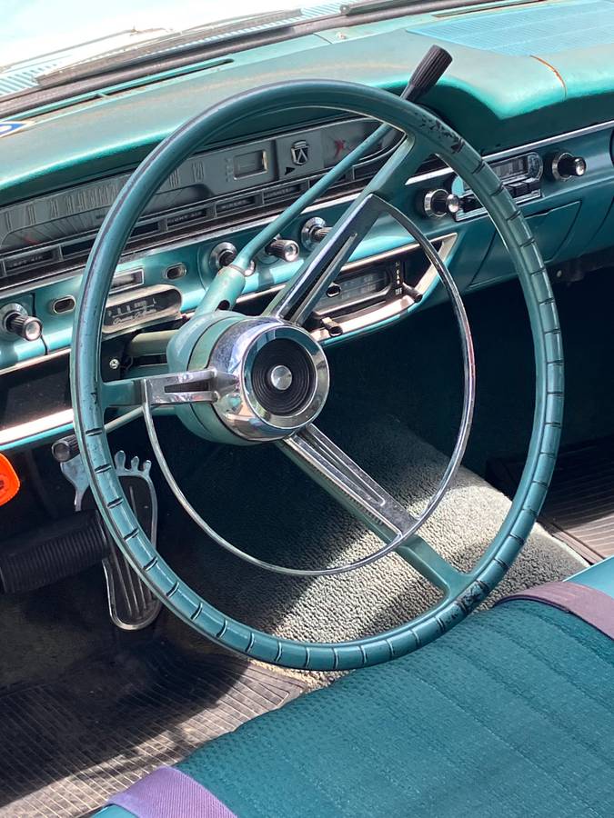 Ford-Galaxie-1961-2