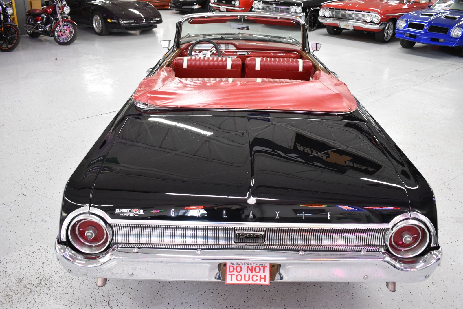 Ford-Galaxie-1962-Convertible-14