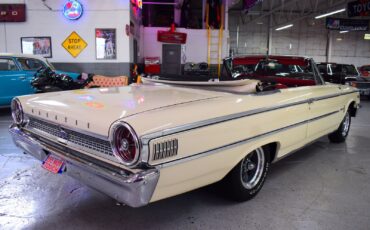 Ford-Galaxie-1963-Convertible-10